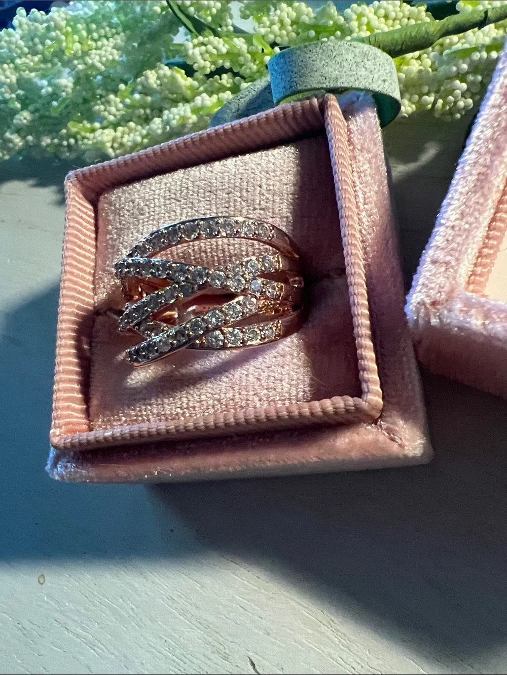 Bomb Party size 8 diamond CZ on rose gold